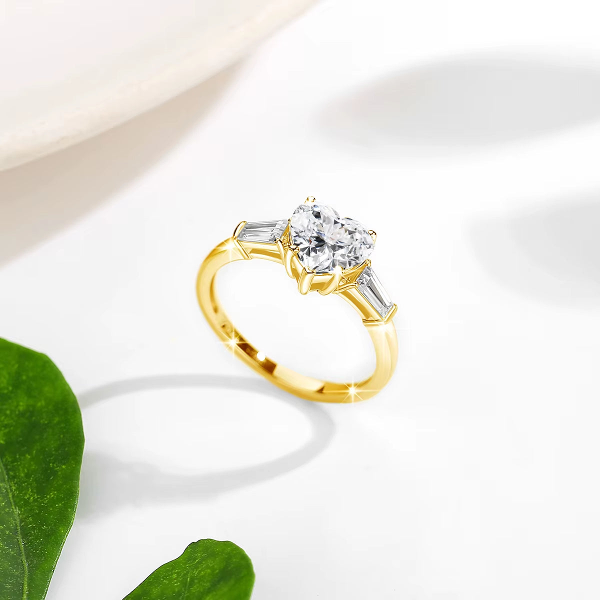 925 Silver Jewelry Maker Bijoux Valentine'S Day Gift 3 Stone 8Mm 2Ct Heart Cut Moissanite Rings Engagement Woman